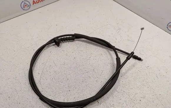 Engine bonnet/hood lock release cable