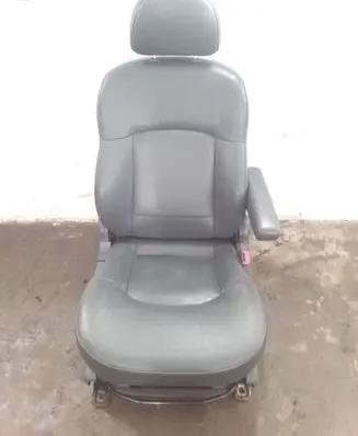 Hyundai Trajet Front passenger seat 