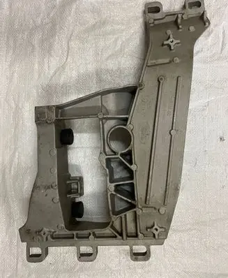 Jaguar F-Pace Gearbox mounting bracket HX735060DC