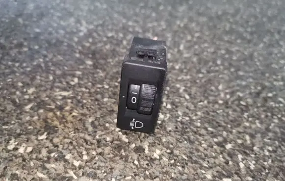 Citroen C4 Grand Picasso Headlight level height control switch 96384422XT