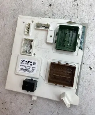Volvo XC60 Comfort/convenience module 32233798AE