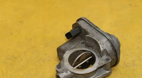 Audi A8 S8 D3 4E Throttle valve