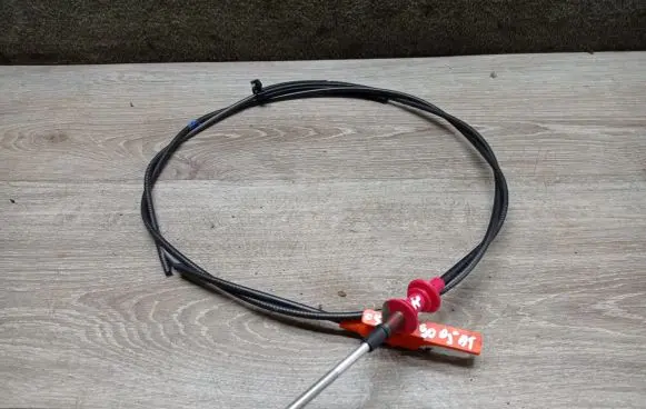 Volvo XC90 Steering wheel lock 8689419