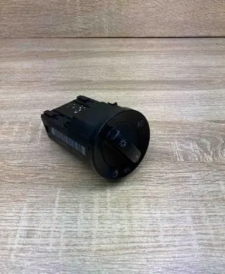 Volkswagen Polo IV 9N3 Light switch 6Q0941531B
