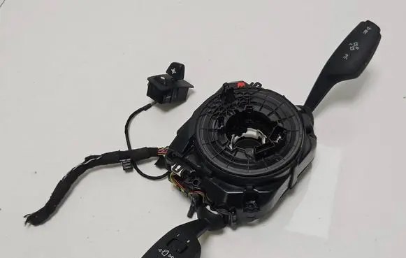 BMW M5 Wiper turn signal indicator stalk/switch 9297780 HW050000 SW051900