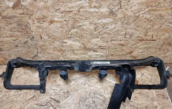 Chrysler 300 - 300C Radiator support slam panel