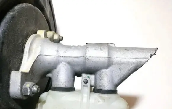 Renault Megane III Master brake cylinder 460910006r
