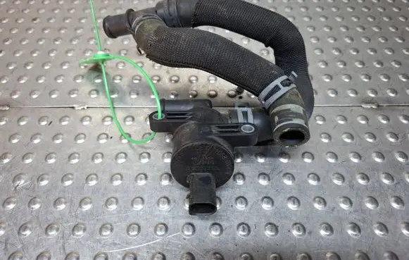 Audi A8 S8 D4 4H Water pump S26372188 4H0121670A
