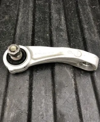 Mercedes-Benz E W238 Front anti-roll bar/stabilizer link A2053230717