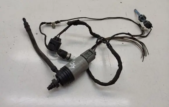 BMW 1 E81 E87 Windscreen/windshield washer pump 6934159 67128377612 235576