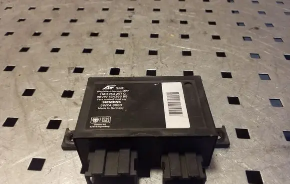 Volkswagen Sharan Immobilizer control unit/module 7M0953257Q 98VW19A366BB 5WK48080