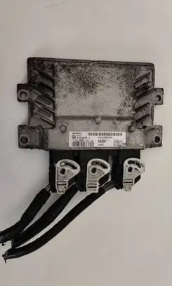 Ford Fiesta Engine control unit/module 8V2112A650ADA S180047025A