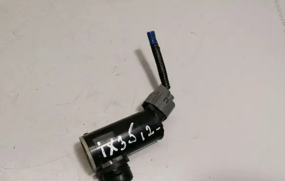 Hyundai ix35 Windscreen/windshield washer pump 985102S000