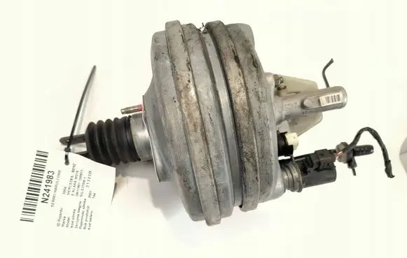 Mercedes-Benz E W210 Master brake cylinder A2104300130