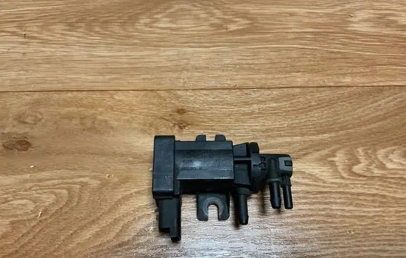 Peugeot Expert Turbo solenoid valve 9674084680 20212039