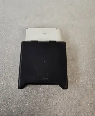 Volvo XC40 Fuel injection pump control unit/module 32203752