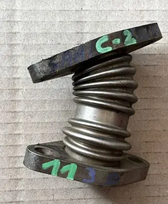 Renault Espace - Grand espace IV EGR valve line/pipe/hose P9X