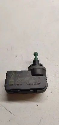 Audi A4 S4 B6 8E 8H Headlight level adjustment motor 1J0941295F 2521000