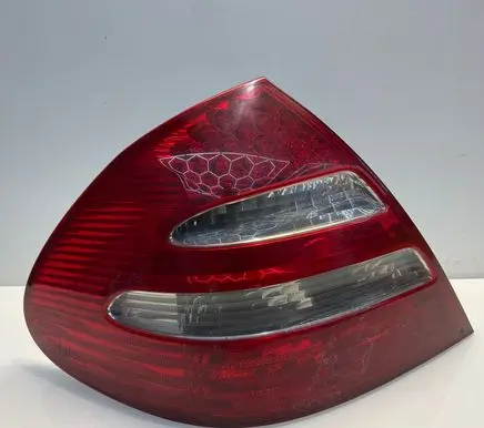 Mercedes-Benz E W211 Rear/tail lights A2118200564 334009 51551436