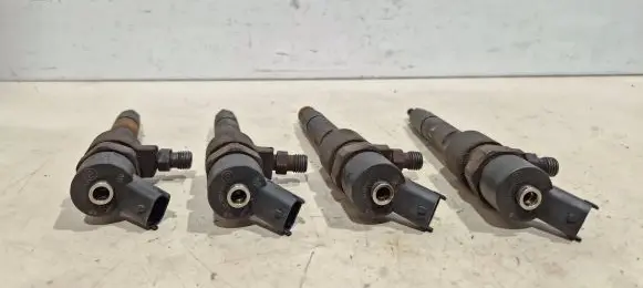 Fuel injectors set