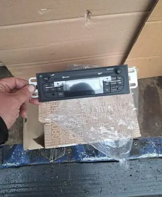 Renault Master III Radio/CD/DVD/GPS head unit 281155215R