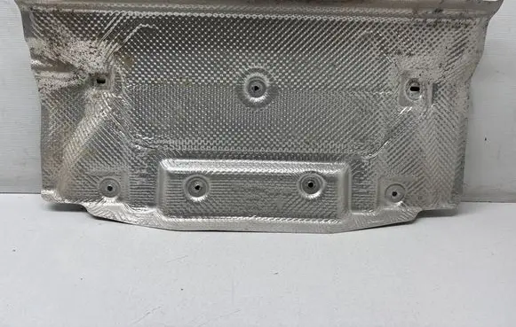 Jeep Grand Cherokee WL Heat shield in engine bay 68427746AA 19386G1
