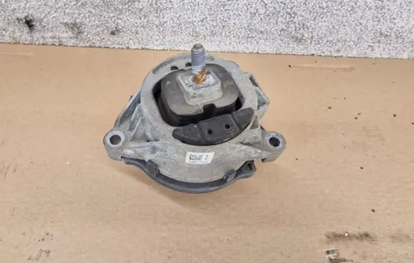 BMW X4 F26 Engine mount bracket 6855721