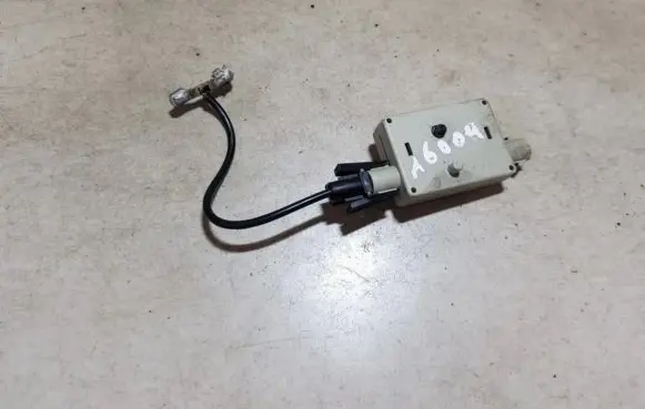 Antenna control unit