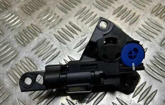 BMW 5 F10 F11 Glove box lock 03F1010017
