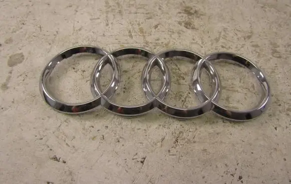 Audi e-tron Manufacturer badge logo/emblem 4KE853605