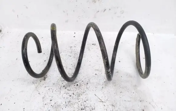 Toyota Avensis T250 Front coil spring