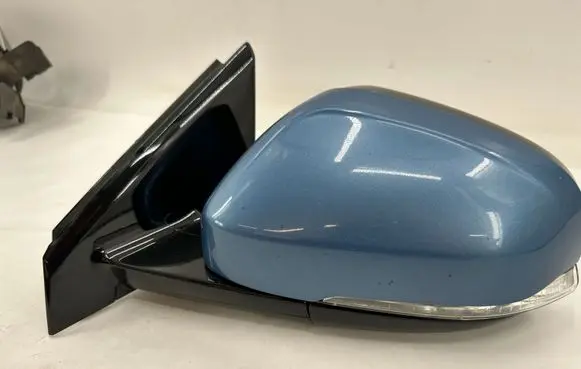 Volvo V40 Front door electric wing mirror 31299632
