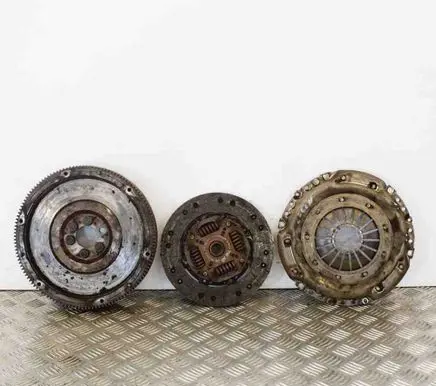 Volkswagen PASSAT B7 Clutch set kit 03L141032A