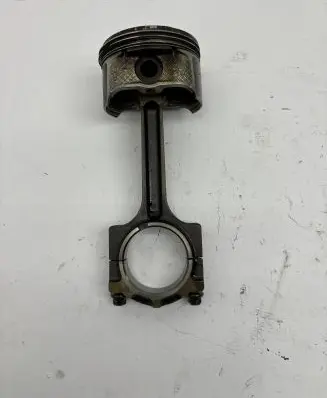 Ford Focus Piston with connecting rod 40151 Q7DA