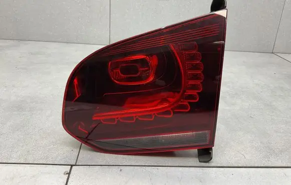 Volkswagen Golf VI Tailgate rear/tail lights 5K7945308