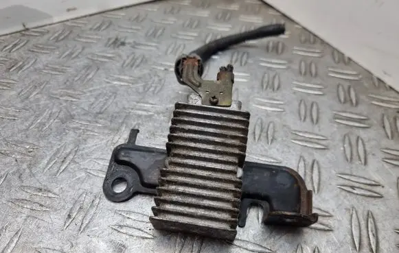 Toyota Land Cruiser (J100) Fuel pump relay 2308050061 1961700500