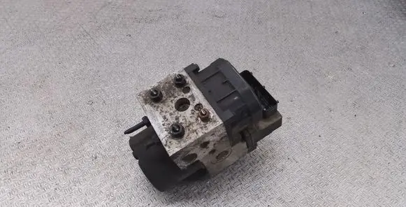 Audi A4 S4 B5 8D ABS Pump 0265216559 8E0614111AB