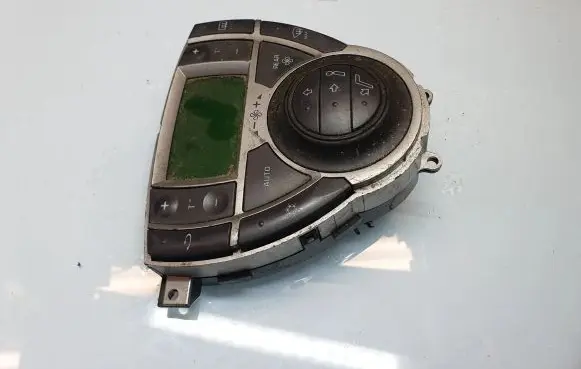 Peugeot 807 Climate control unit 14874990YR A83000200 9140010393