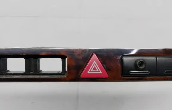 Audi A8 S8 D2 4D Radio/GPS head unit trim 4D0820325