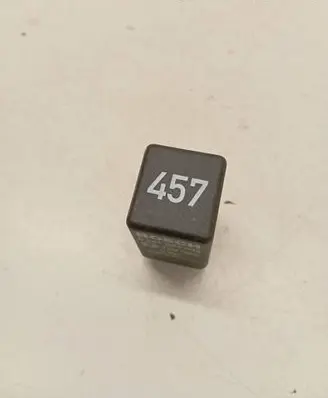 Audi A6 S6 C5 4B Glow plug pre-heat relay 0281003032
