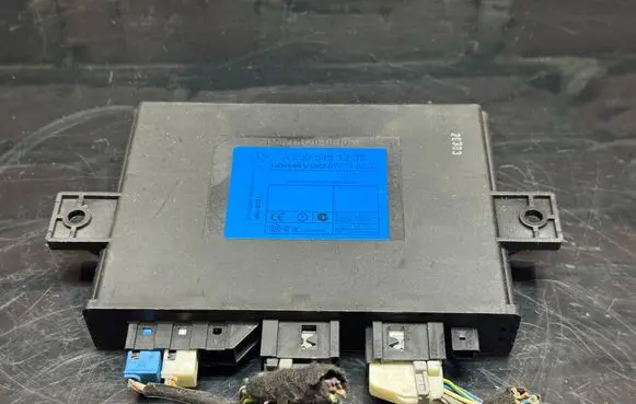 Mercedes-Benz SL R230 Fuse box set PA6GB20GF10 A2305451232 5WK48076