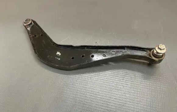 Opel Insignia B Rear control arm 47767290