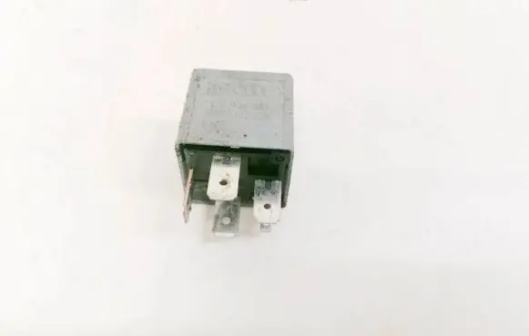 Skoda Fabia Mk2 (5J) Other relay 1J0906381 V231340B63-X383