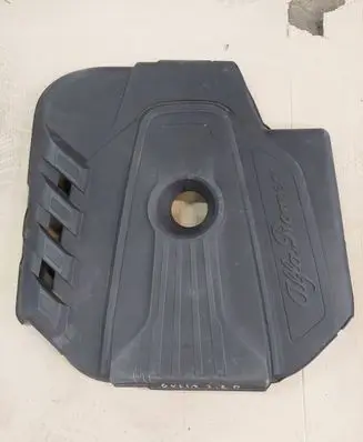 Alfa Romeo Giulia Engine cover (trim)