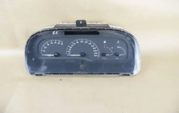 Renault Laguna I Speedometer (instrument cluster)