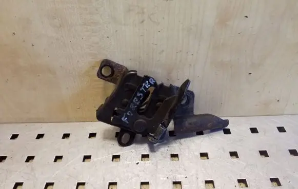 Subaru Forester SF Engine bonnet/hood lock/catch