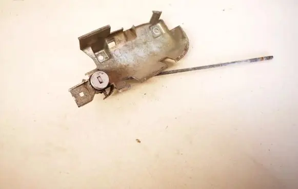 Volvo S40, V40 Front door lock (next to the handle) 