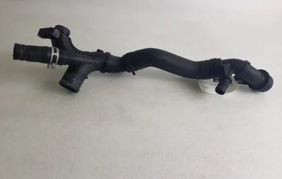 Mercedes-Benz A W177 Engine coolant pipe/hose A2822032600 H40285