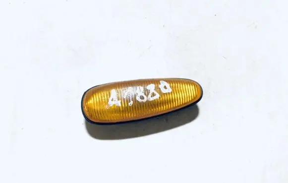 Mazda Xedos 6 Front fender indicator light 21461634 214-61634