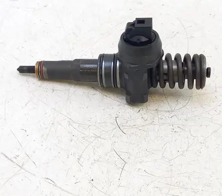 Volkswagen Caddy Fuel injector 038430073BN
